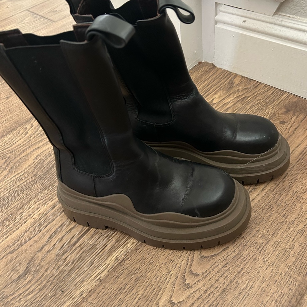 Bottega Veneta Black Ankle Boots with Brown Soles